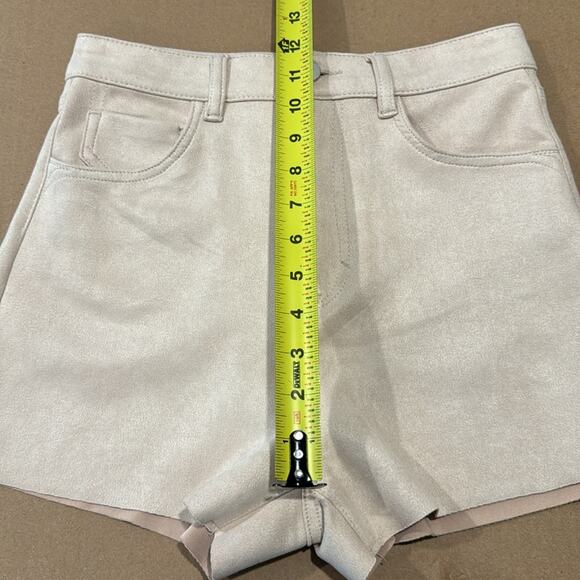 🍁 NWT Zara Faux Suede Neutral Stretch Mini High Waisted Shorts 3142/348/712 XS - Picture 9 of 11